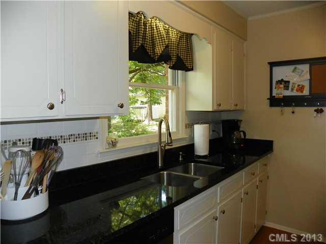1966 Old Farm Road Southeast Concord, NC 28025 - Photo 4 of 16 Gallery Image 4
