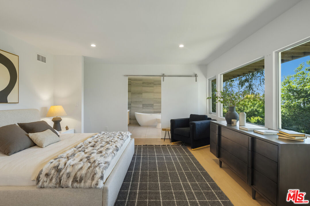 3564 Multiview Drive Los Angeles, CA 90068 - Photo 21 of 27