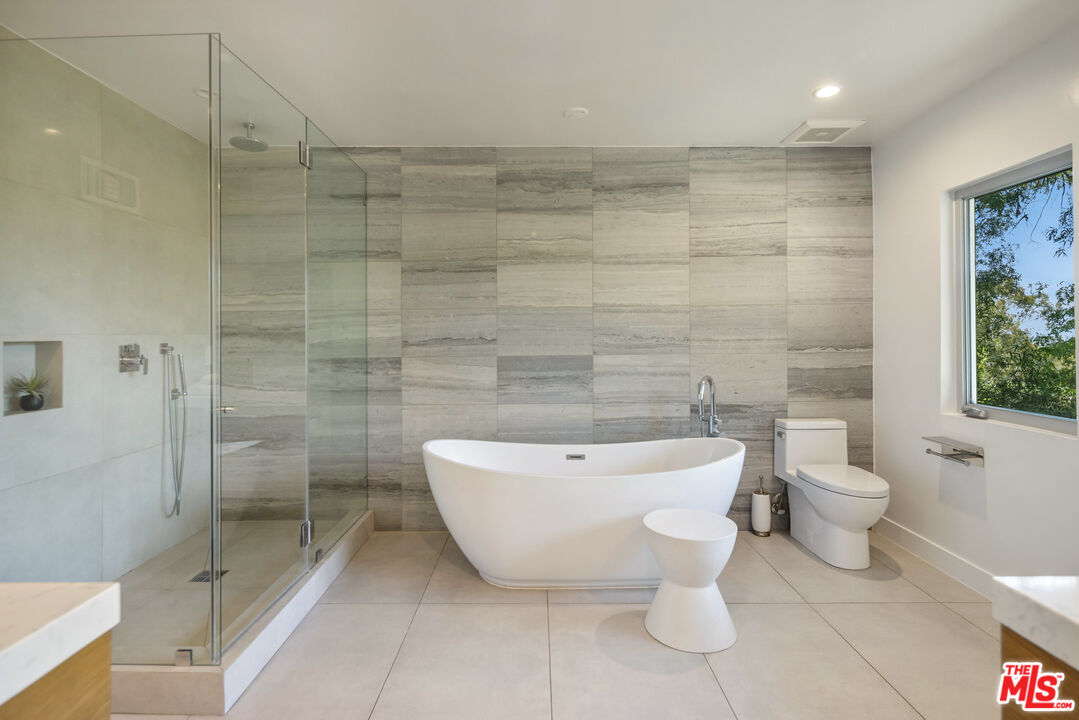 3564 Multiview Drive Los Angeles, CA 90068 - Photo 22 of 27