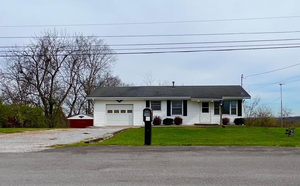3483 Augusta Chatham Road Augusta, KY 41002 - Photo 1 of 15 Gallery Image 1