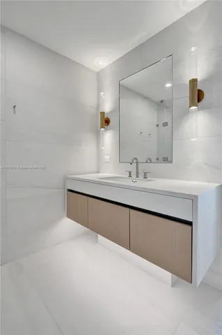 $21,900 | 900 North Ocean Boulevard, Unit 1904, Pompano Beach, FL 33062