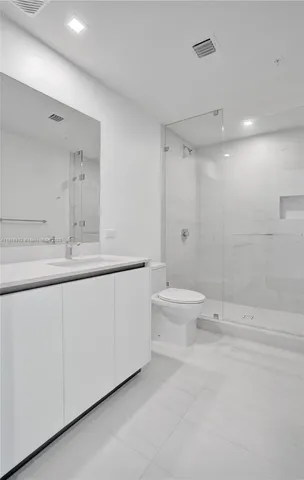 $21,900 | 900 North Ocean Boulevard, Unit 1904, Pompano Beach, FL 33062