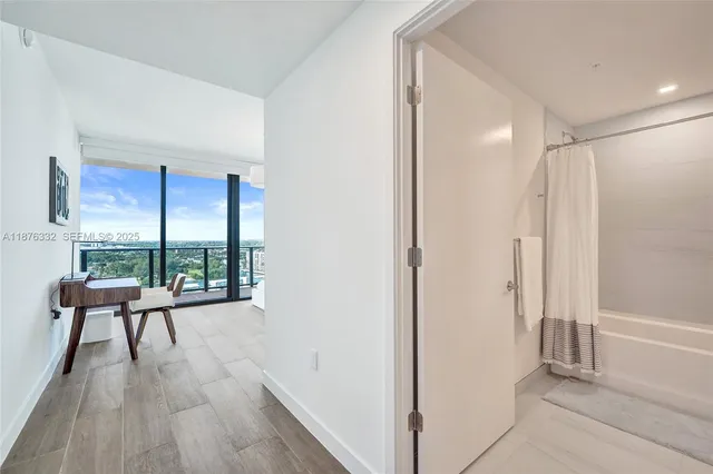 $21,900 | 900 North Ocean Boulevard, Unit 1904, Pompano Beach, FL 33062