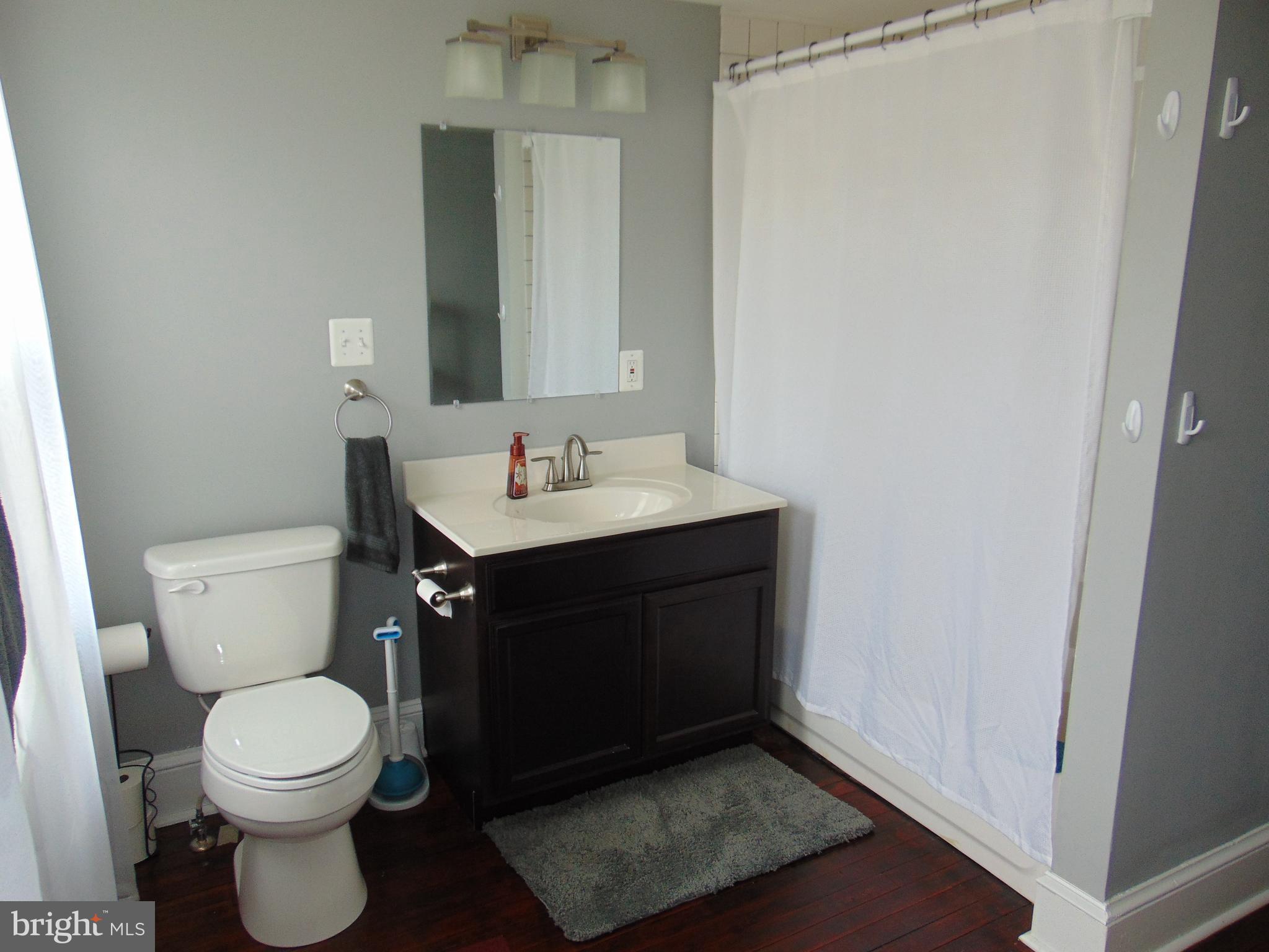906 Old Manchester Road Westminster, MD 21157 - Photo 14 of 25 Bath