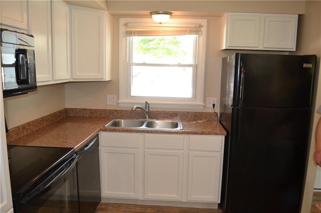 7415 Harcourt Road Indianapolis, IN 46260 - Photo 11 of 15 Gallery Image 11