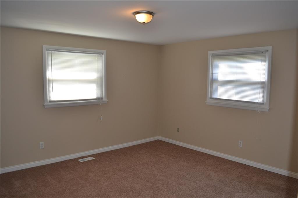 7415 Harcourt Road Indianapolis, IN 46260 - Photo 4 of 15 Gallery Image 4