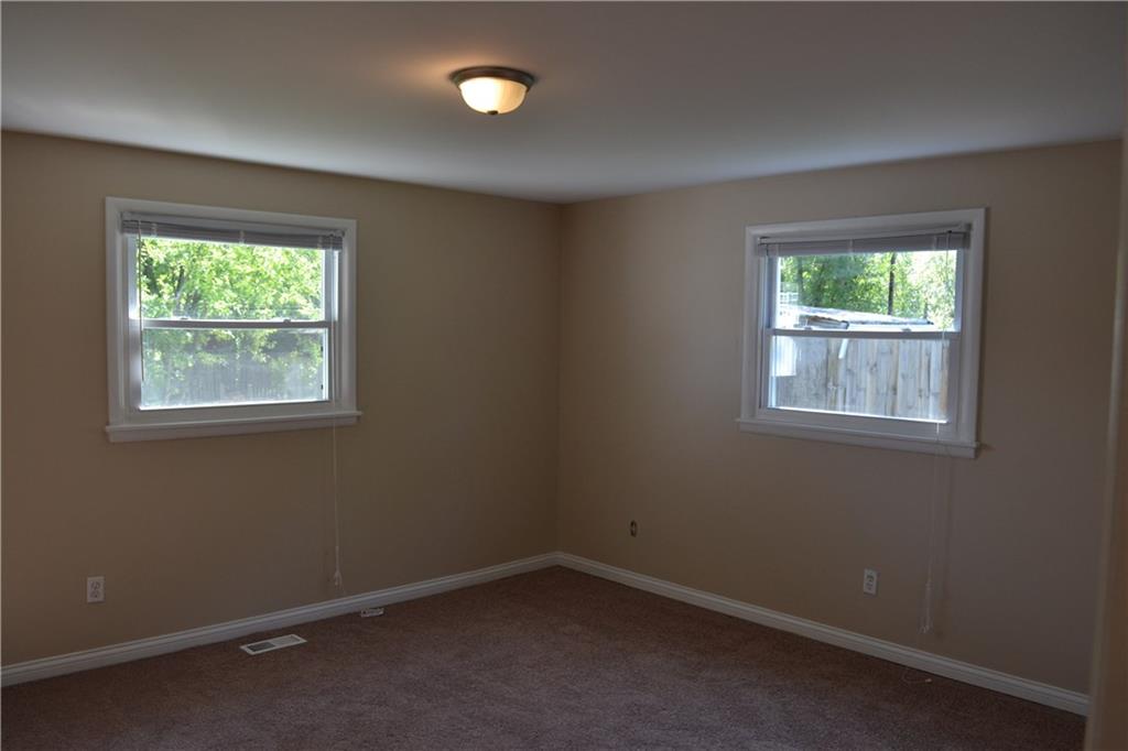 7415 Harcourt Road Indianapolis, IN 46260 - Photo 9 of 15 Gallery Image 9