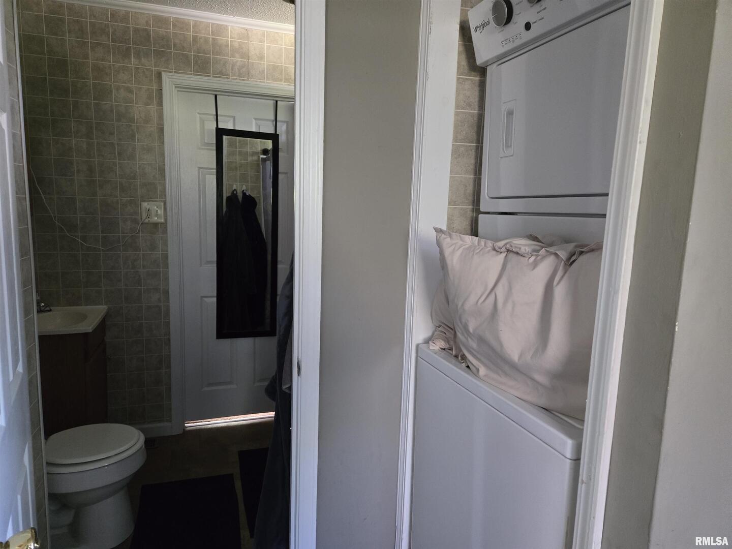 408 North Springer Street, Unit 2 Carbondale, IL 62901 - Photo 13 of 15 a bathroom with a sink and toilet
