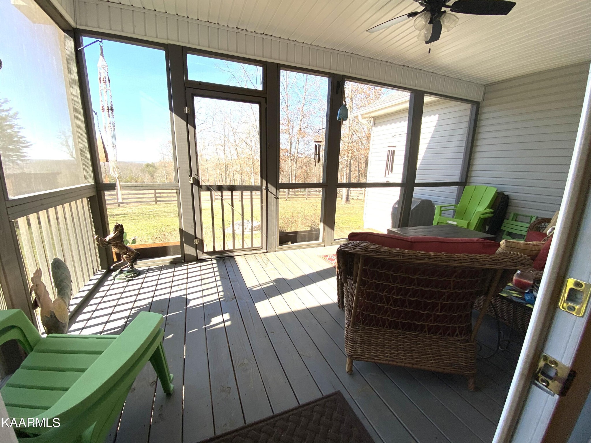 668 Bluebird Ridge Road Jamestown, TN 38556 - Photo 3 of 40 Gallery Image 3