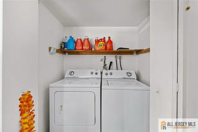 $565,000 | 2605 Merrywood Drive, Edison, NJ 08817