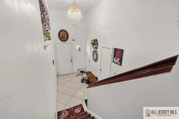 $586,000 | 2605 Merrywood Drive, Edison, NJ 08817