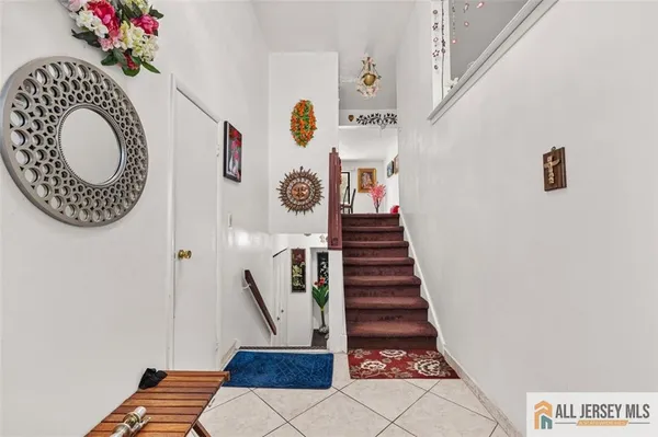 $586,000 | 2605 Merrywood Drive, Edison, NJ 08817