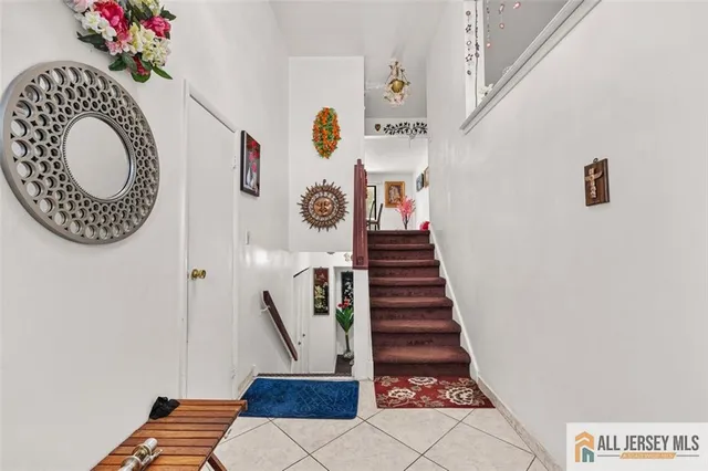 $565,000 | 2605 Merrywood Drive, Edison, NJ 08817