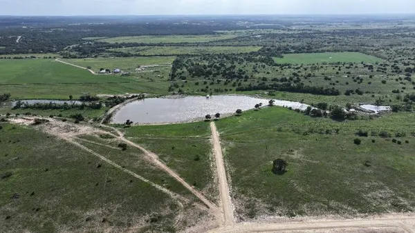 $762,560 | 210 Bertram Tx 78605, Bertram, TX 78605