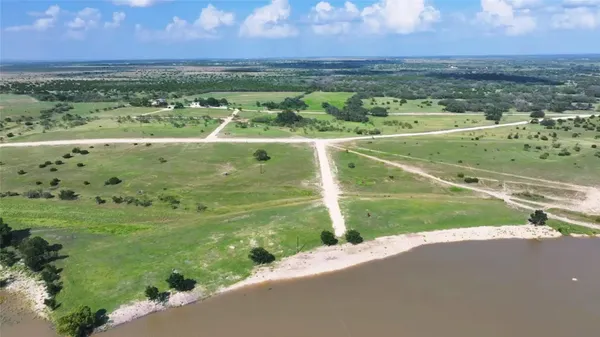 $762,560 | 210 Bertram Tx 78605, Bertram, TX 78605