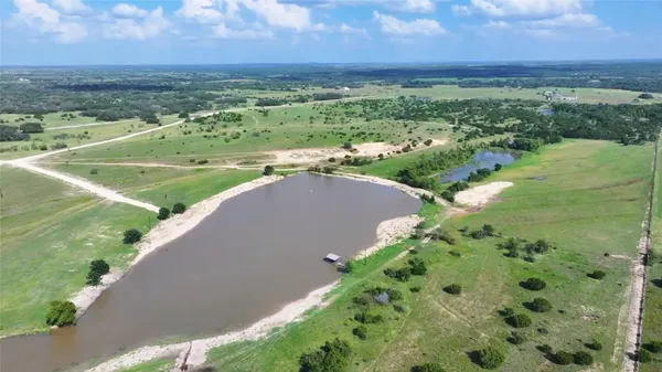 $762,560 | 210 Bertram Tx 78605, Bertram, TX 78605