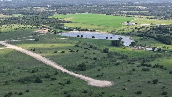 $762,560 | 210 Bertram Tx 78605, Bertram, TX 78605