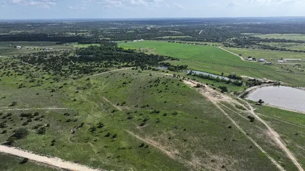 $762,560 | 210 Bertram Tx 78605, Bertram, TX 78605