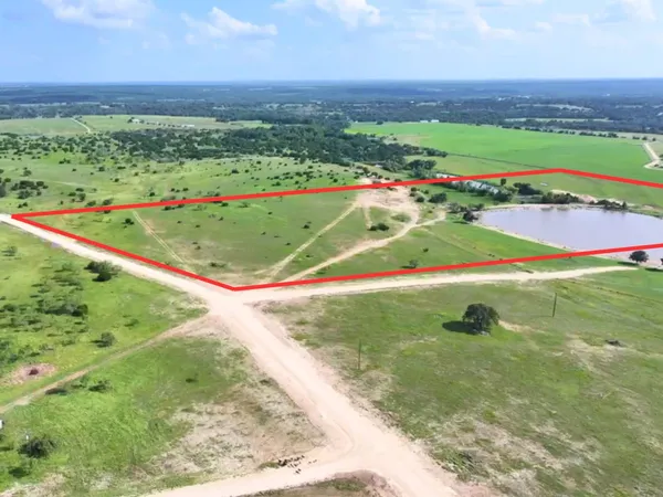$762,560 | 210 Bertram Tx 78605, Bertram, TX 78605