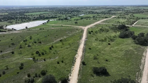 $762,560 | 210 Bertram Tx 78605, Bertram, TX 78605