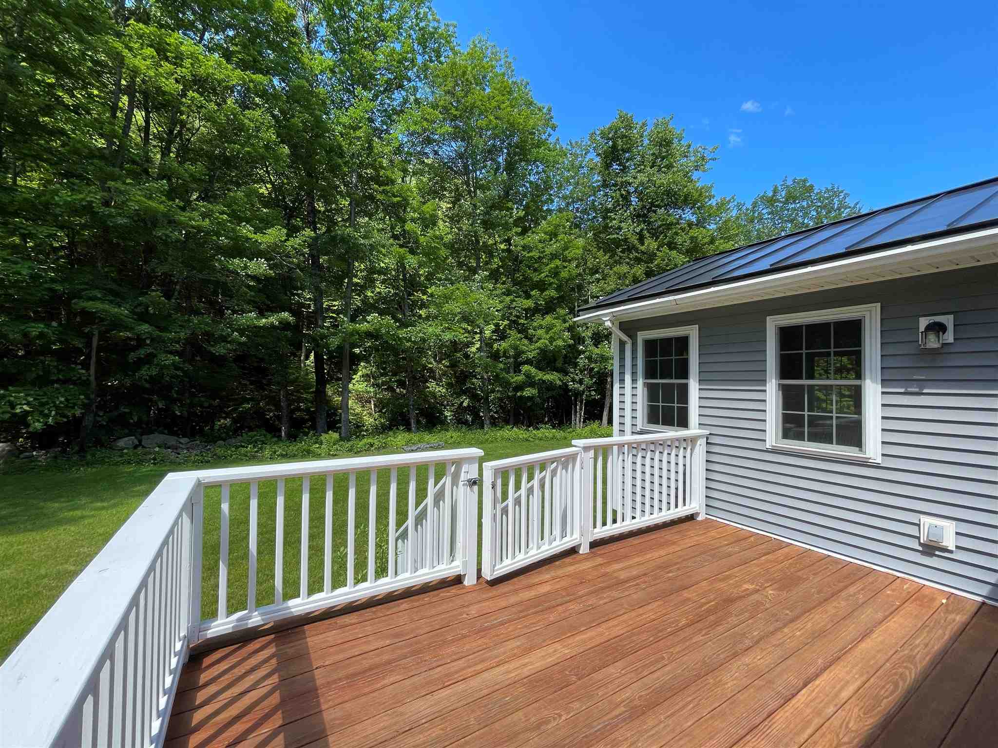 82 Camp Road Plainfield, NH 03781 - Photo 16 of 27