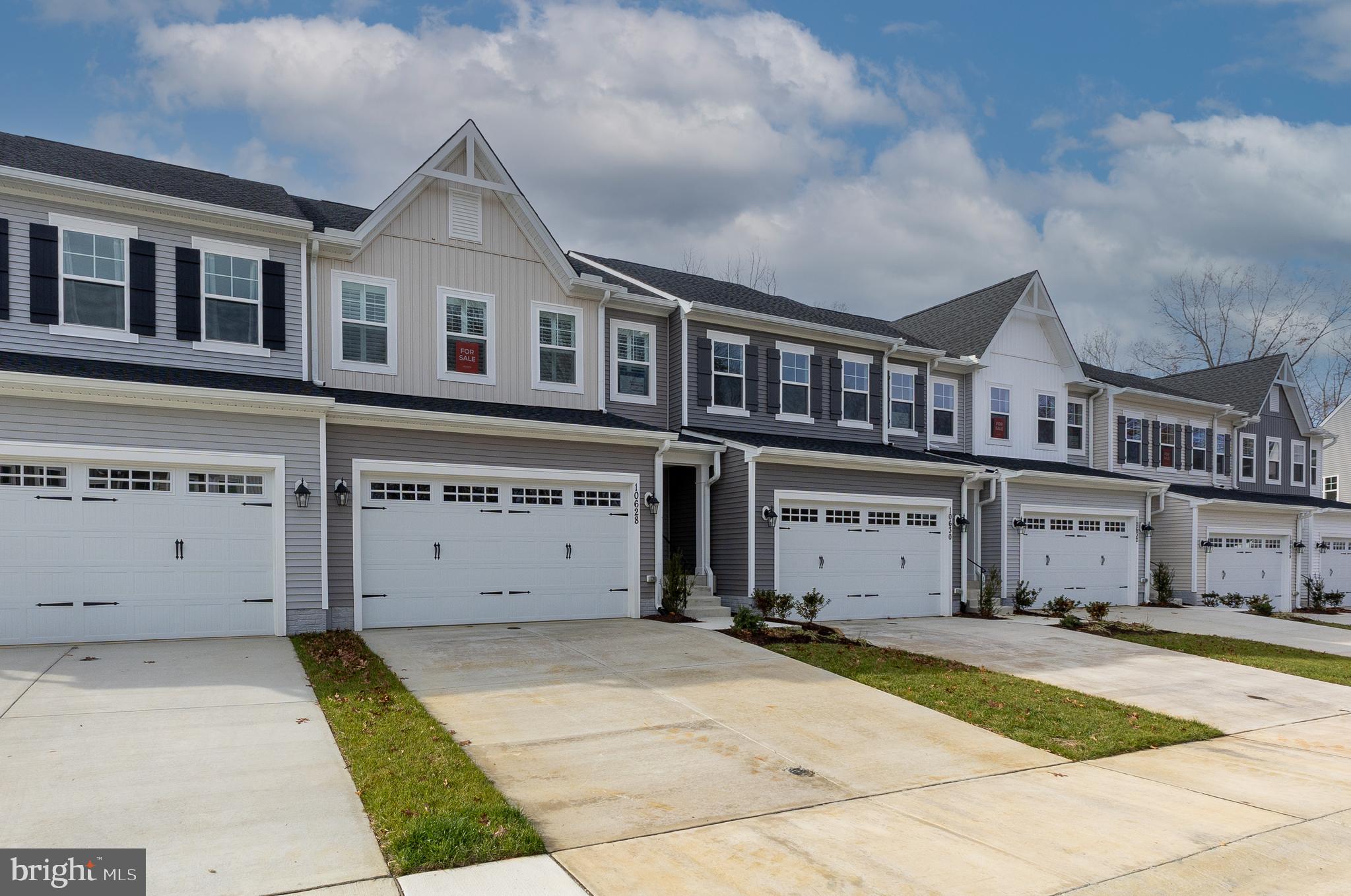 10628 Afton Grove Court Fredericksburg, VA 22408 - Photo 4 of 5 a view of a white building