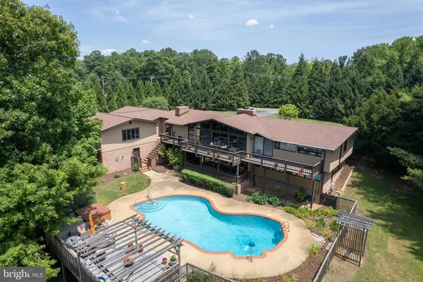$999,000 | 517 Merrimans Lane, Winchester, VA 22601