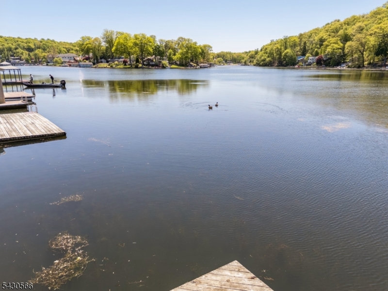8 Oneida Avenue Hopatcong, NJ 07843 - Photo 14 of 15