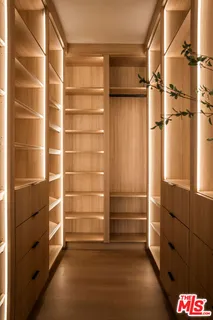 $4,250,000 | 4140 Kraft Avenue, Studio City, CA 91604