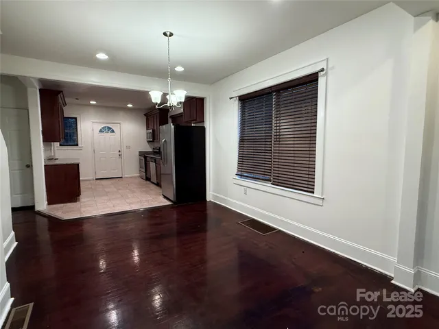 $1,645 | 424 Woodvale Place, Charlotte, NC 28208