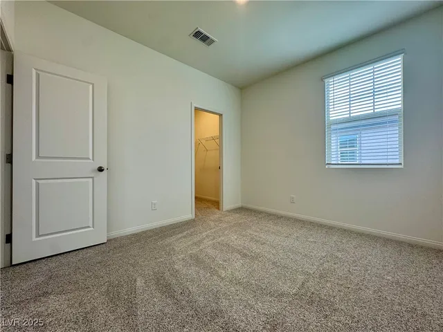 $2,950 | 639 La Vista Acrs Lane, Las Vegas, NV 89138