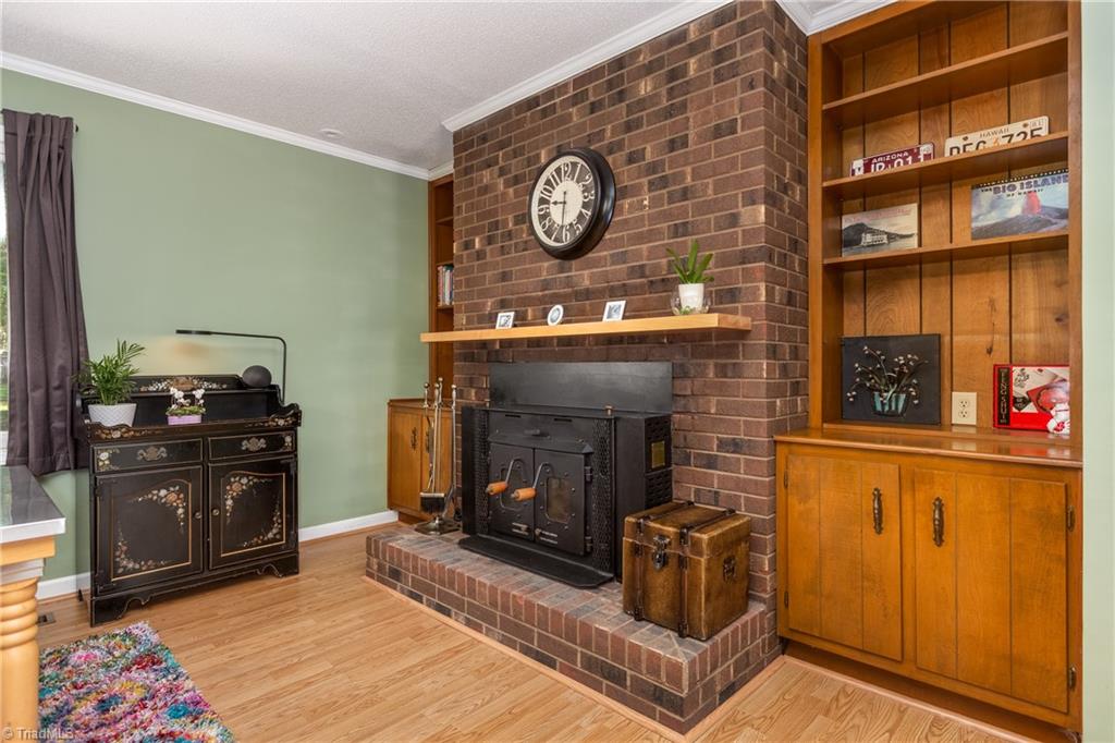 1007 Aberdeen Road High Point, NC 27265 - Photo 15 of 50 Gallery Image 15