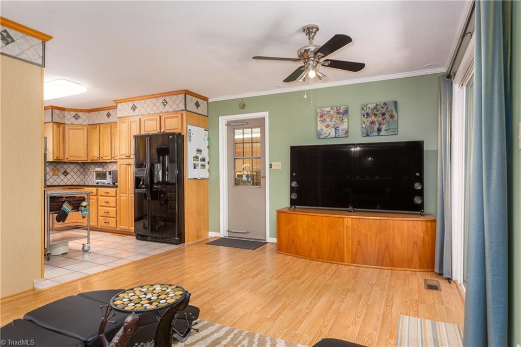 1007 Aberdeen Road High Point, NC 27265 - Photo 19 of 50 Gallery Image 19
