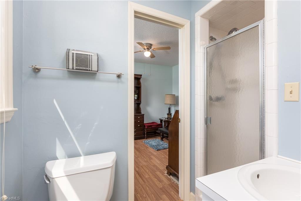 1007 Aberdeen Road High Point, NC 27265 - Photo 27 of 50 Gallery Image 27
