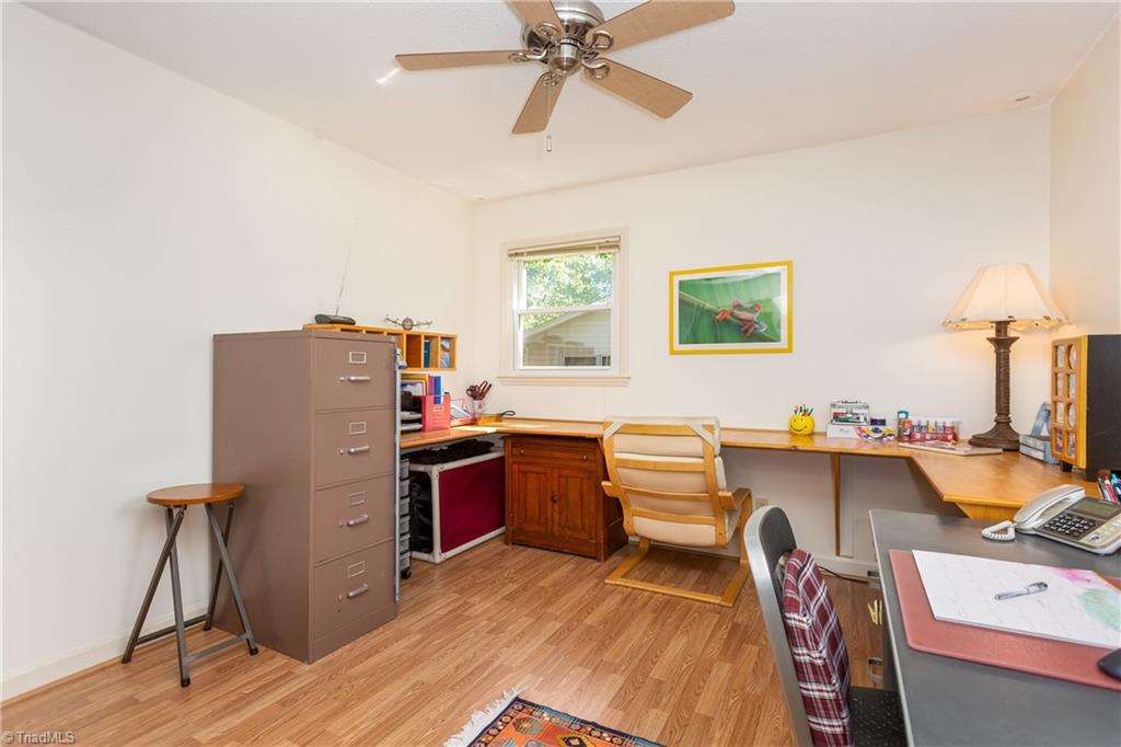 1007 Aberdeen Road High Point, NC 27265 - Photo 29 of 50 Gallery Image 29