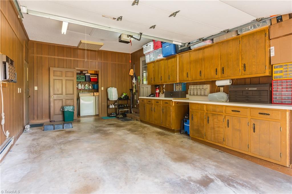 1007 Aberdeen Road High Point, NC 27265 - Photo 35 of 50 Gallery Image 35