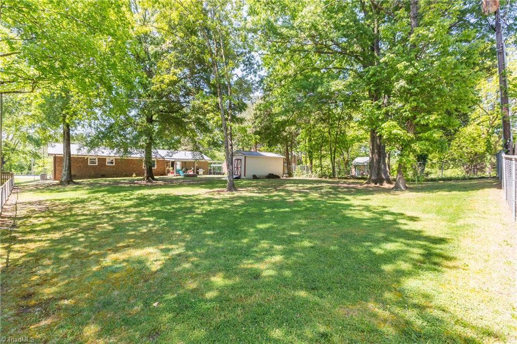 1007 Aberdeen Road High Point, NC 27265 - Photo 49 of 50 Gallery Image 49