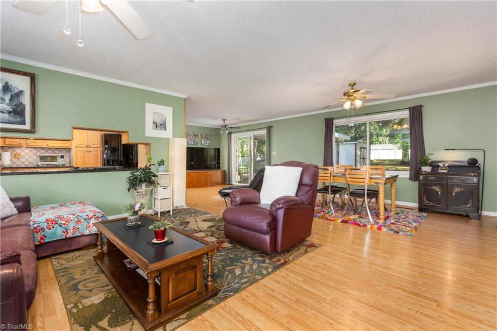 1007 Aberdeen Road High Point, NC 27265 - Photo 10 of 50 Gallery Image 10