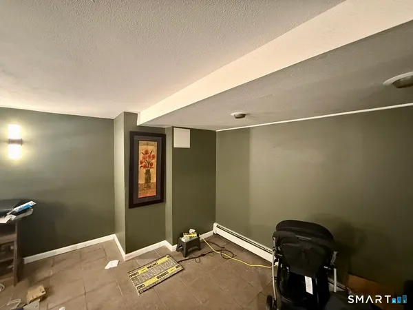 $900 | 16 Ledger Street, Hartford, CT 06106