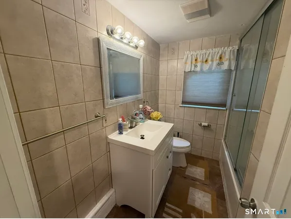 $900 | 16 Ledger Street, Hartford, CT 06106