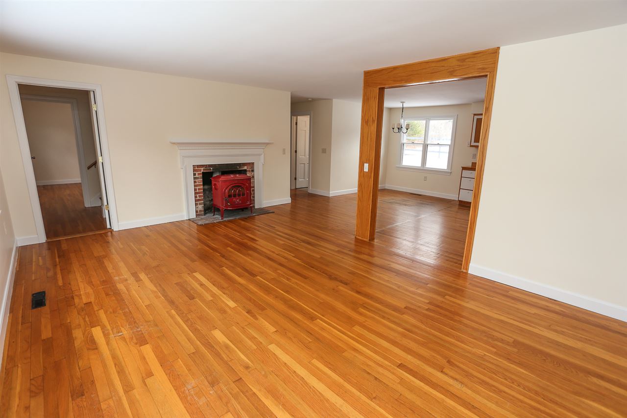 34 Bedford Road New Boston, NH 03070 - Photo 12 of 29