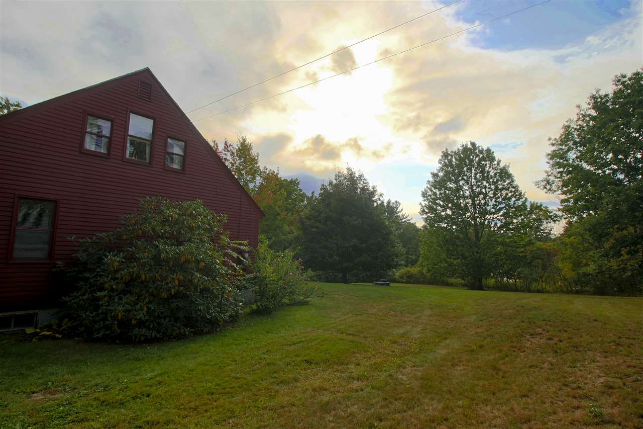 34 Bedford Road New Boston, NH 03070 - Photo 7 of 29