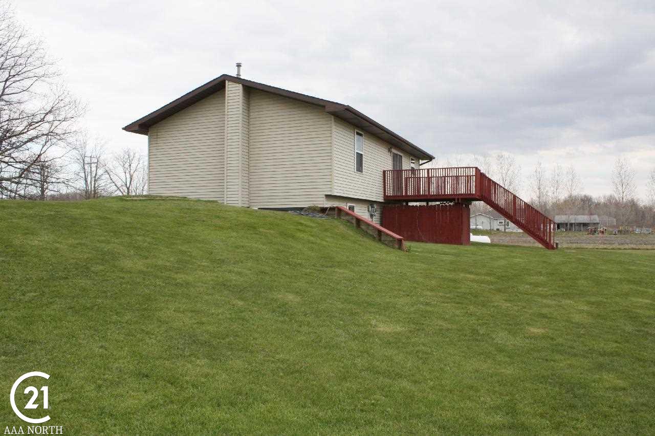 11725 Rynn Road Emmett, MI 48022 - Photo 24 of 33