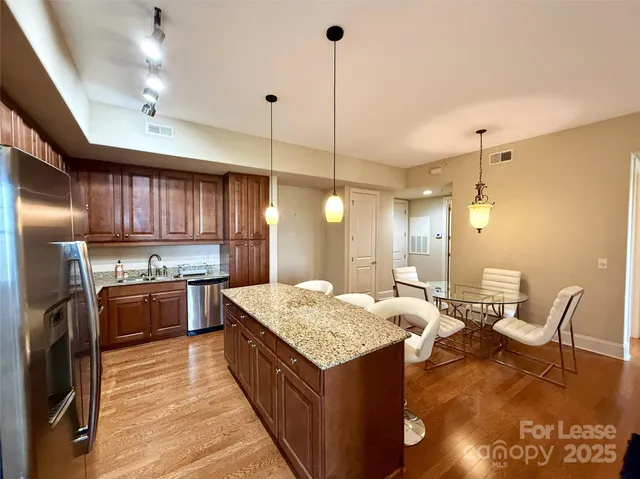 $2,895 | 4625 Piedmont Row Drive, Unit 615, Charlotte, NC 28210