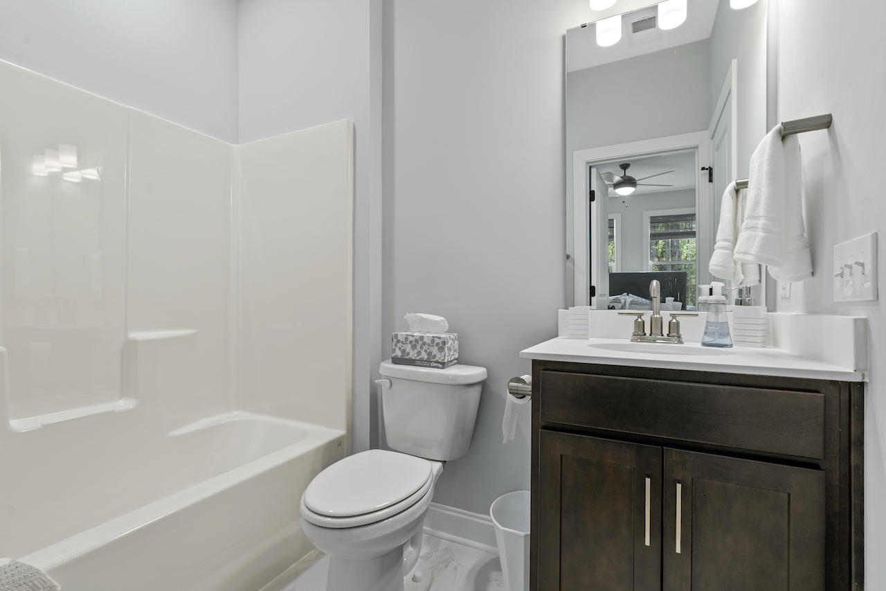 160 Boots Branch Road Summerville, SC 29485 - Photo 19 of 42 1st Floor Guest Suite Bathroom