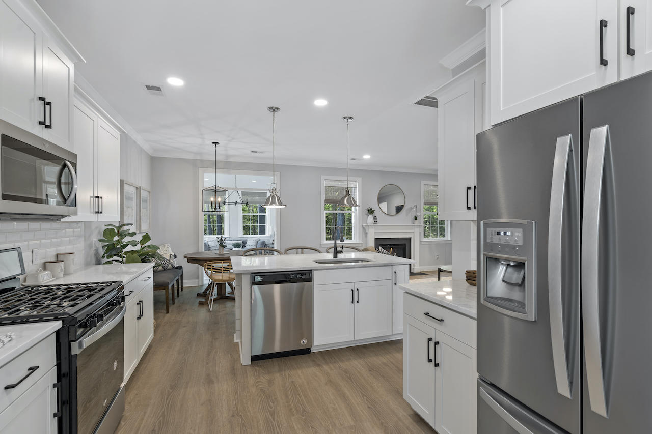 160 Boots Branch Road Summerville, SC 29485 - Photo 10 of 42 Kitchen