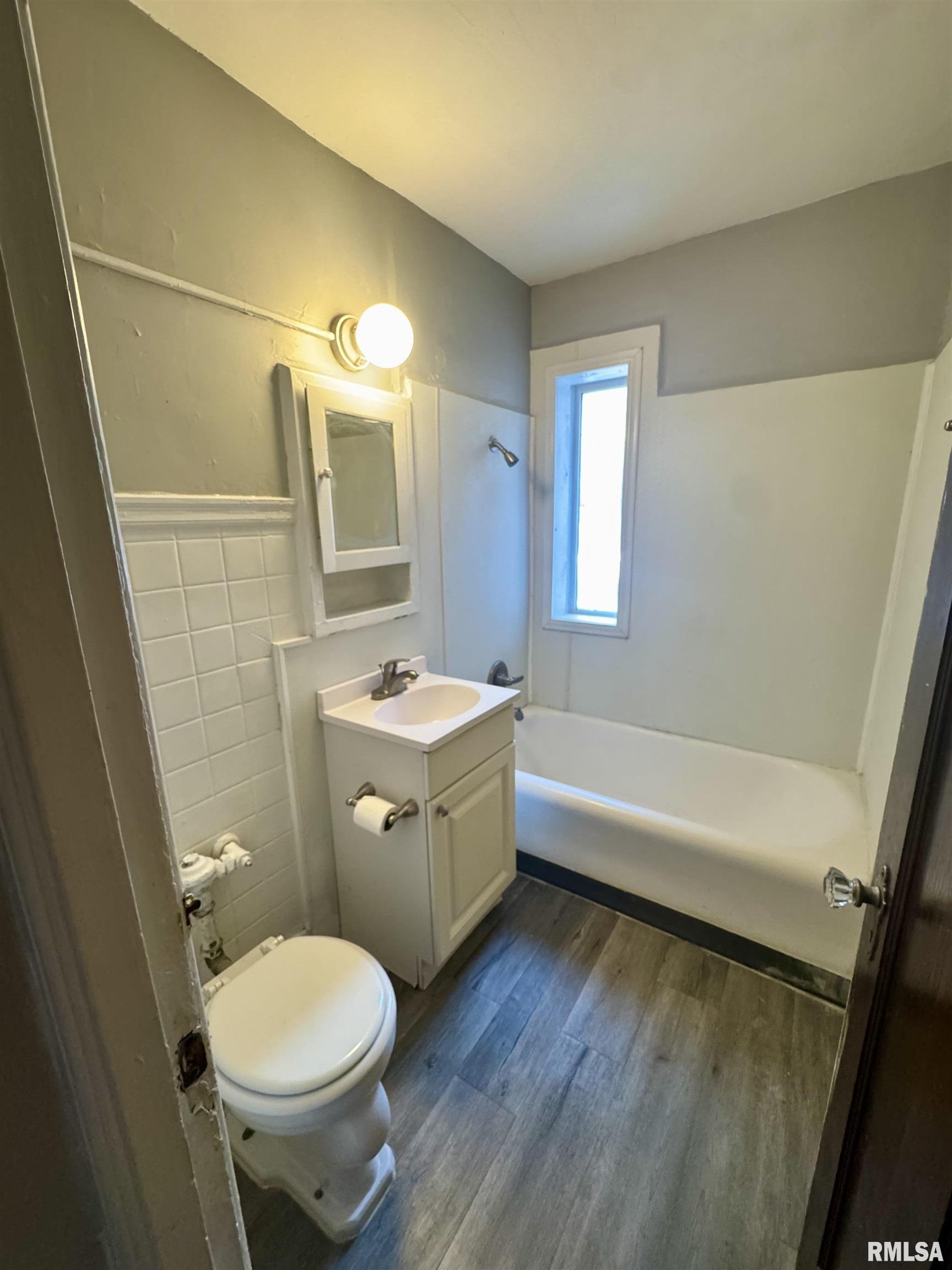 2028 7th Avenue, Unit B2 Moline, IL 61265 - Photo 11 of 11