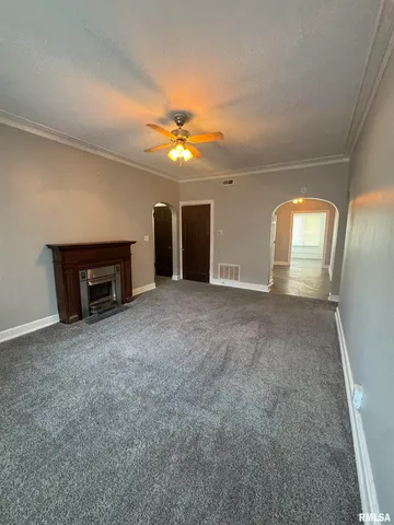 $800 | 2028 7th Avenue, Unit B2, Moline, IL 61265