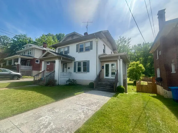 $1,100 | 2411 Guilford Avenue Southwest, Roanoke, VA 24015