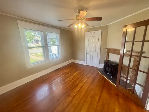 $1,100 | 2411 Guilford Avenue Southwest, Roanoke, VA 24015